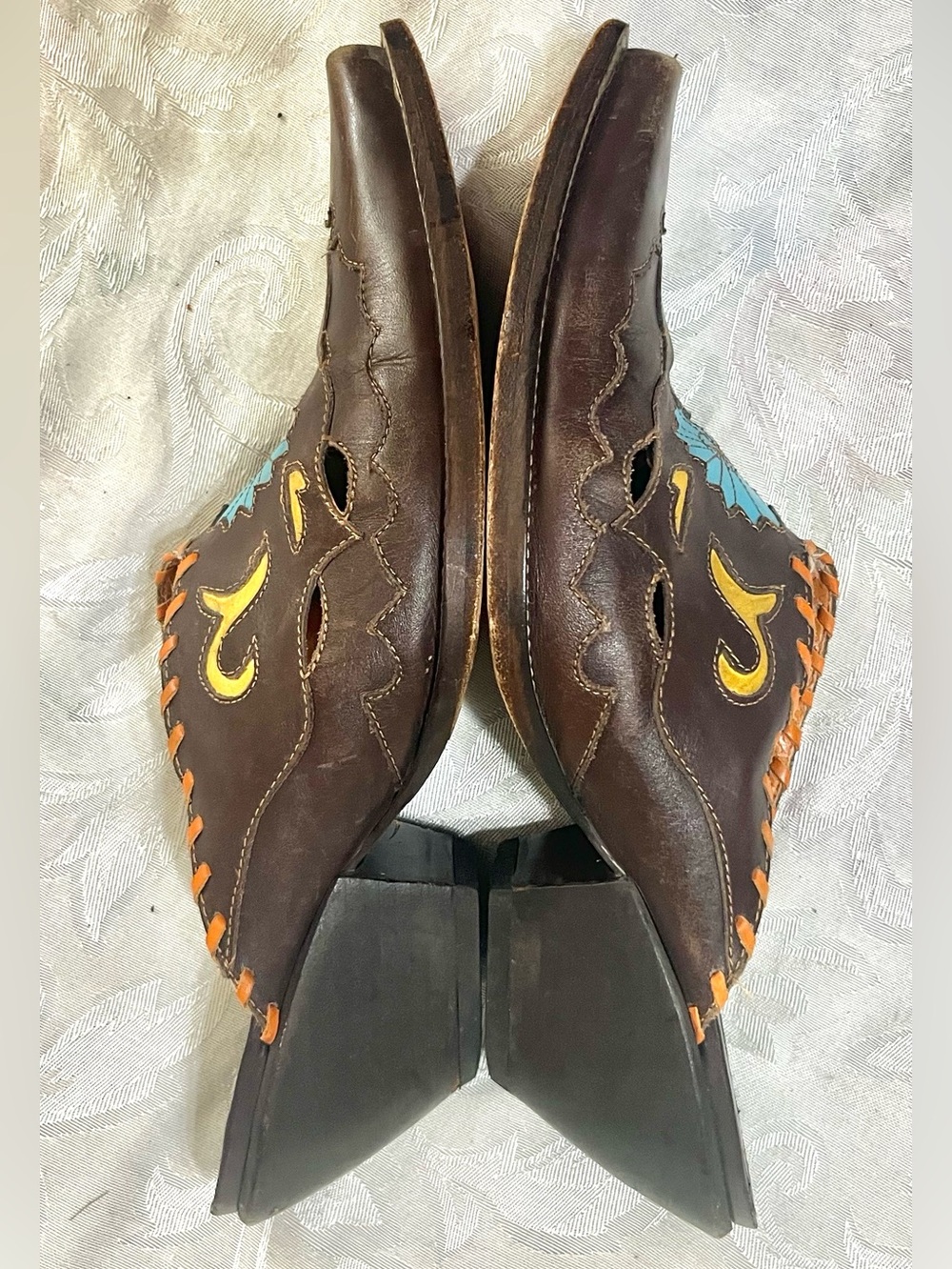 BCBGgirls Vintage Western Mules Brown Leather w/ Turquoise Floral Inlay Sz 10.5 - Picture 4 of 8